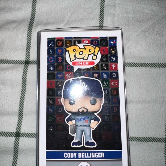 cody bellinger funko - Picture 3 of 3